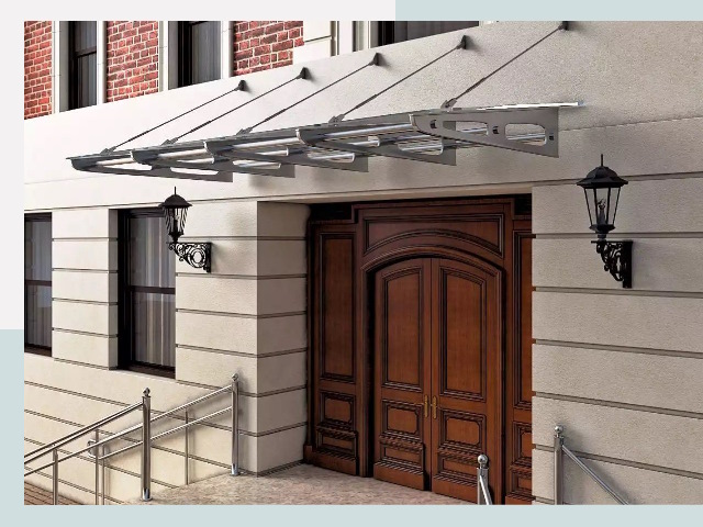 Металлические козырьки от 609 руб. в Барабинске